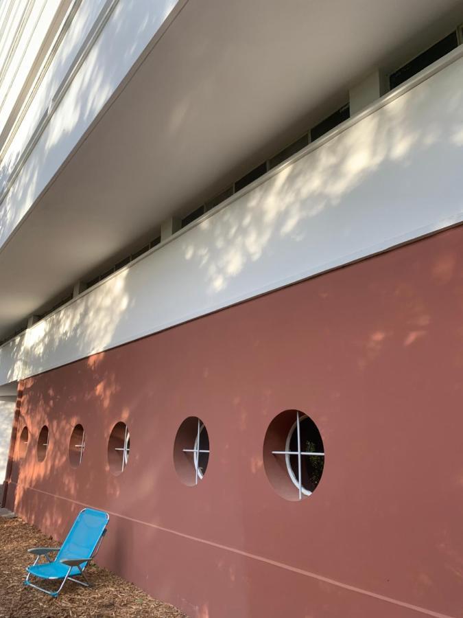 Elegant Studio Et Parking Dans Batiment Historique Saint-Tropez Exterior photo